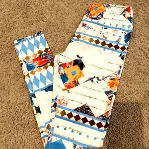 OS (one size) leggings Aztec theme